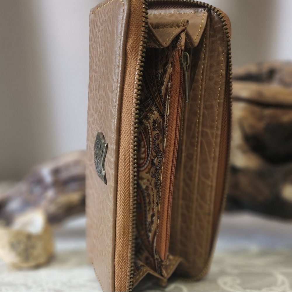 Brown Owl Wallet - Picture 3 of 12